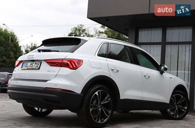 Позашляховик / Кросовер Audi Q3 2020 в 