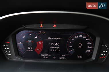 Позашляховик / Кросовер Audi Q3 2020 в 
