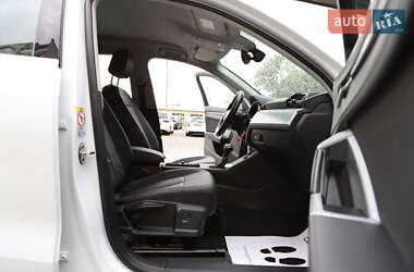 Позашляховик / Кросовер Audi Q3 2020 в 