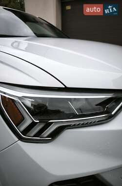 Внедорожник / Кроссовер Audi Q3 2021 в 
