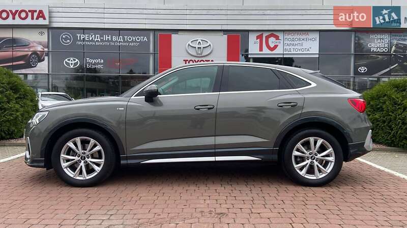 Внедорожник / Кроссовер Audi Q3 2020 в Хмельницком