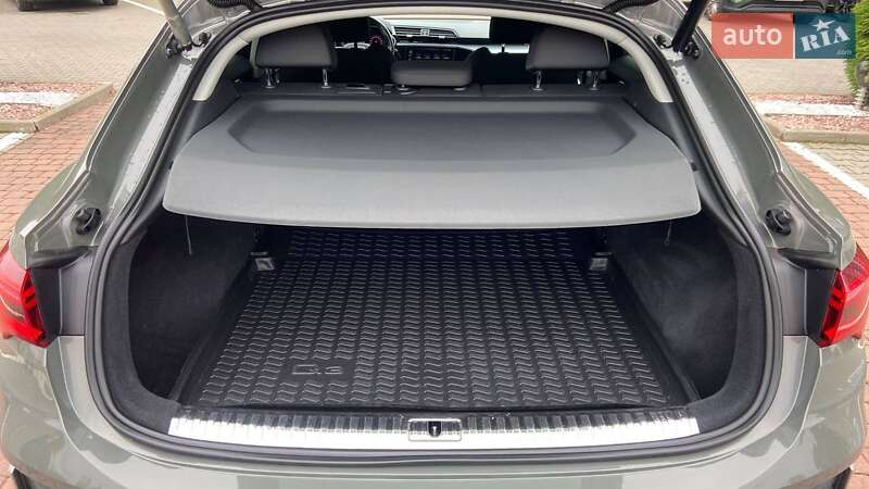 Внедорожник / Кроссовер Audi Q3 2020 в Хмельницком