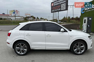 Внедорожник / Кроссовер Audi Q3 2017 в 