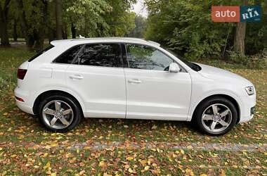 Внедорожник / Кроссовер Audi Q3 2015 в 