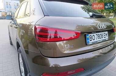 Внедорожник / Кроссовер Audi Q3 2012 в 