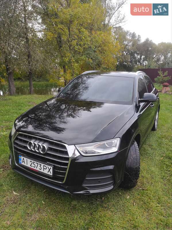 Внедорожник / Кроссовер Audi Q3 2016 в 