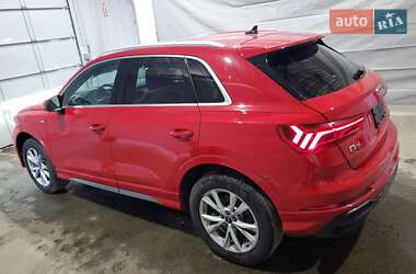 Внедорожник / Кроссовер Audi Q3 2023 в 