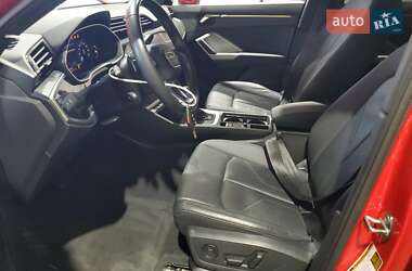 Внедорожник / Кроссовер Audi Q3 2023 в 