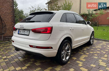 Внедорожник / Кроссовер Audi Q3 2016 в 