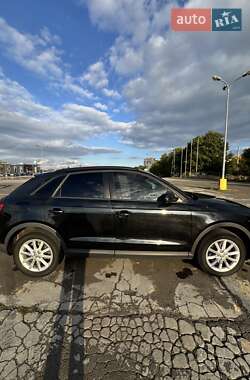 Внедорожник / Кроссовер Audi Q3 2014 в 