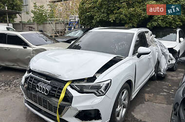 Внедорожник / Кроссовер Audi Q3 2020 в 