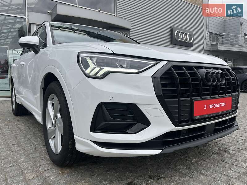Внедорожник / Кроссовер Audi Q3 2024 в Днепре