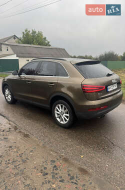 Позашляховик / Кросовер Audi Q3 2014 в 