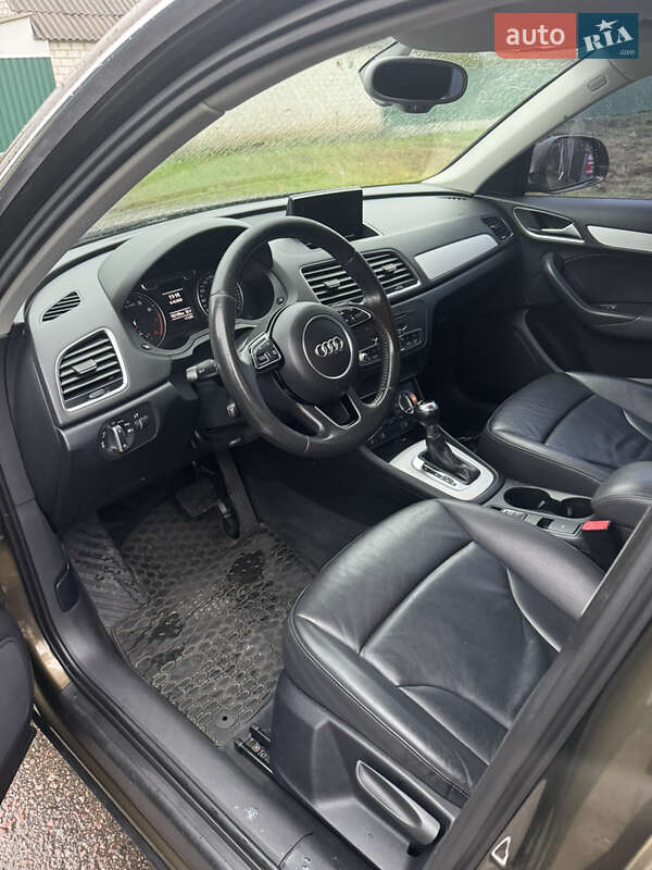 Позашляховик / Кросовер Audi Q3 2014 в Києві