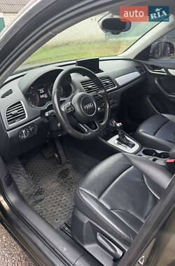 Позашляховик / Кросовер Audi Q3 2014 в 