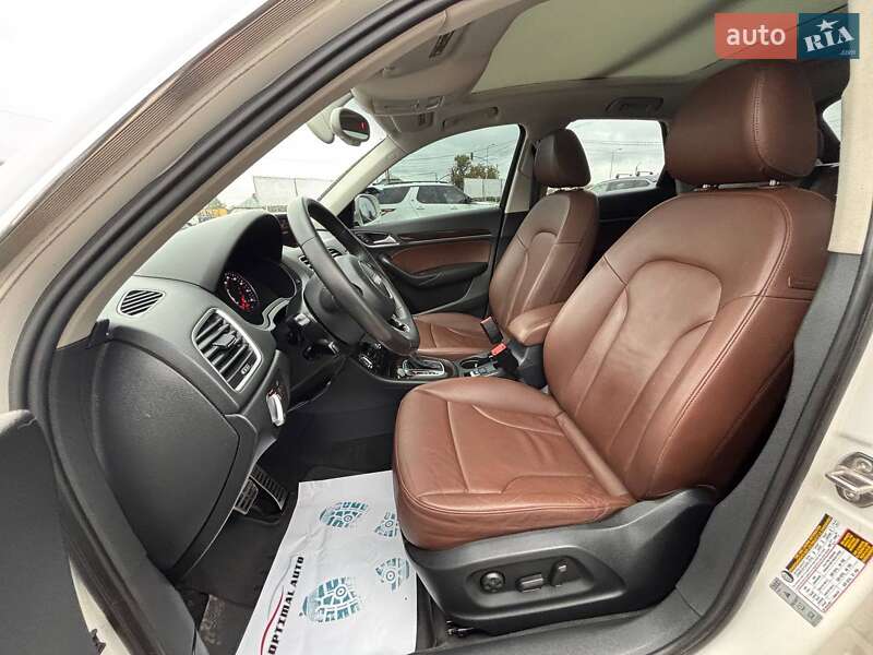 Внедорожник / Кроссовер Audi Q3 2015 в Львове