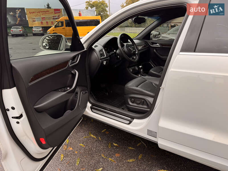 Внедорожник / Кроссовер Audi Q3 2015 в Виннице