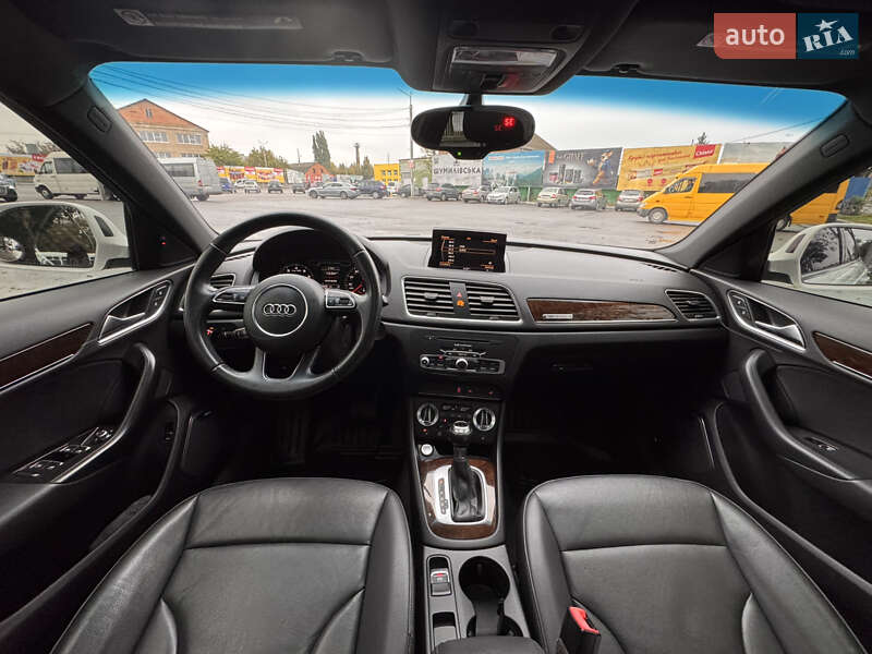 Внедорожник / Кроссовер Audi Q3 2015 в Виннице