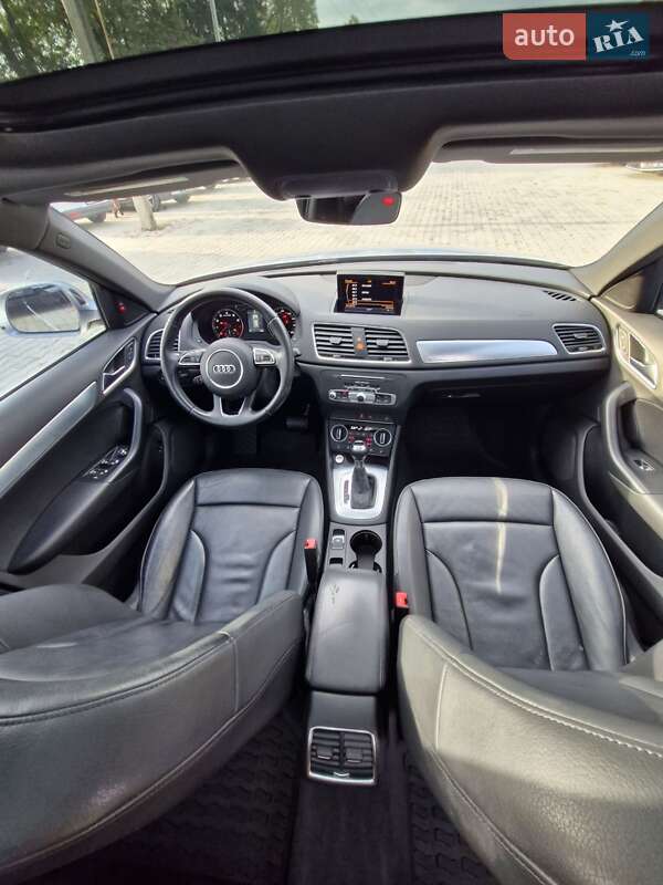 Позашляховик / Кросовер Audi Q3 2015 в Ужгороді