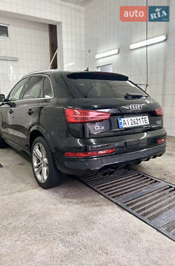 Внедорожник / Кроссовер Audi Q3 2016 в 