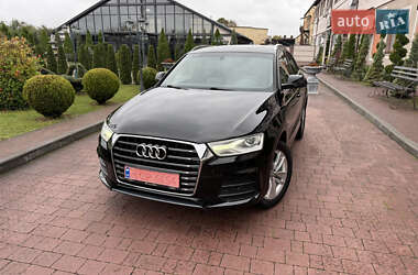 Внедорожник / Кроссовер Audi Q3 2016 в 