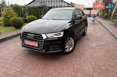 Внедорожник / Кроссовер Audi Q3 2016 в 