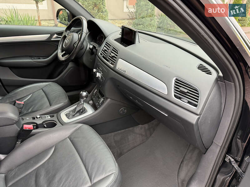 Внедорожник / Кроссовер Audi Q3 2016 в Стрые
