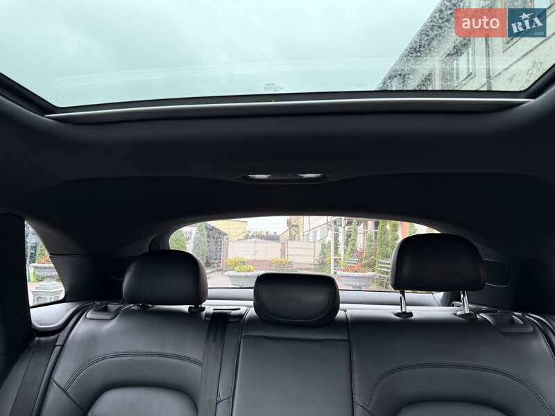 Внедорожник / Кроссовер Audi Q3 2016 в Стрые