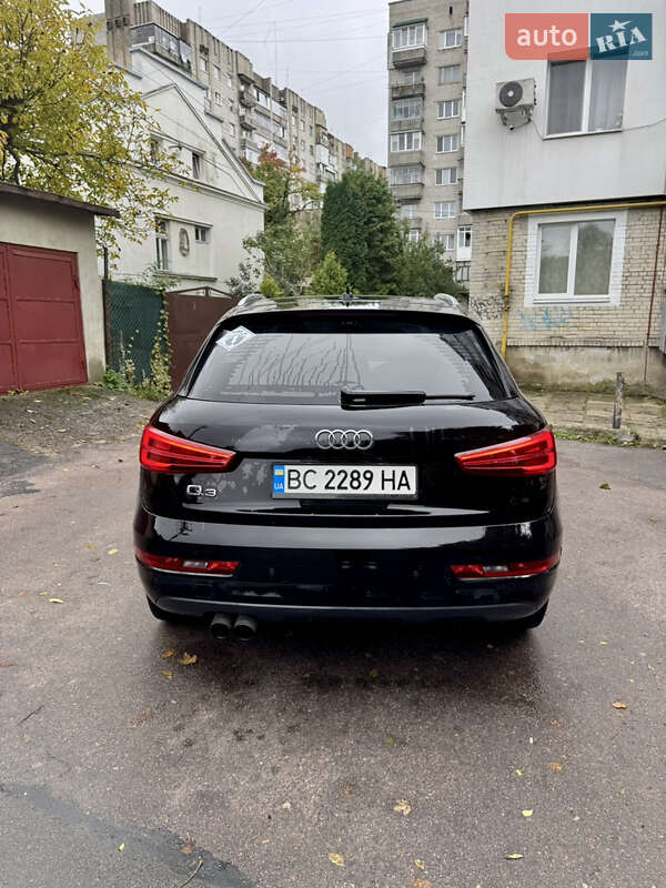 Внедорожник / Кроссовер Audi Q3 2017 в Львове
