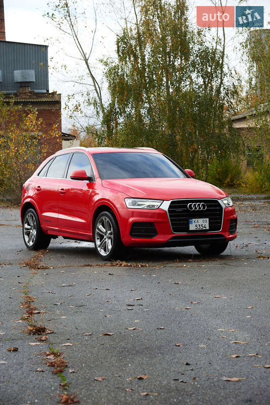 Внедорожник / Кроссовер Audi Q3 2015 в Киеве