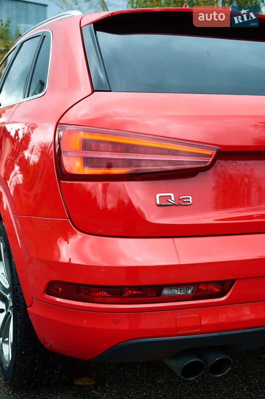 Внедорожник / Кроссовер Audi Q3 2015 в Киеве