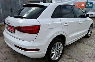 Позашляховик / Кросовер Audi Q3 2017 в 
