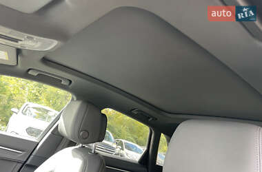 Позашляховик / Кросовер Audi Q3 2020 в  фото 10 Позашляховик / Кросовер Audi Q3 2020 в