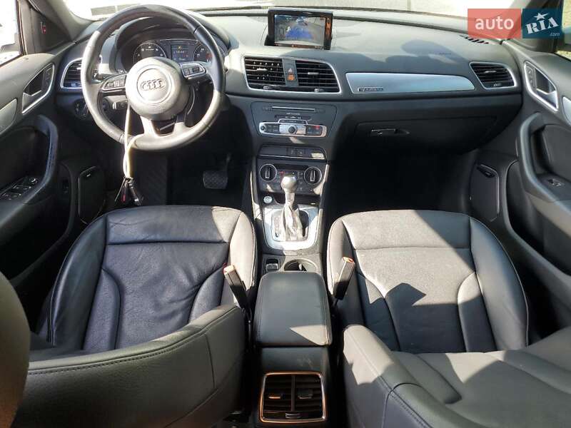 Внедорожник / Кроссовер Audi Q3 2016 в Львове