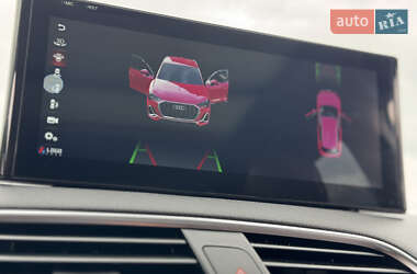 Внедорожник / Кроссовер Audi Q3 2012 в 
