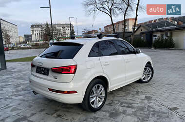 Позашляховик / Кросовер Audi Q3 2016 в 