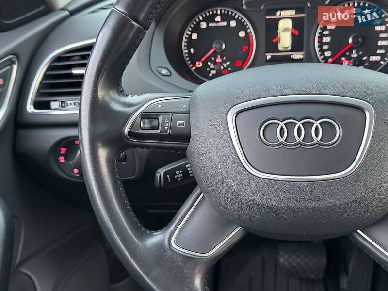 Позашляховик / Кросовер Audi Q3 2016 в Києві