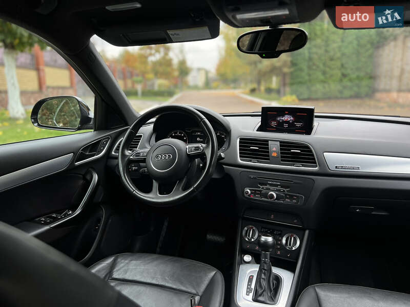 Внедорожник / Кроссовер Audi Q3 2016 в Ровно