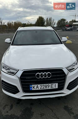 Внедорожник / Кроссовер Audi Q3 2017 в Киеве