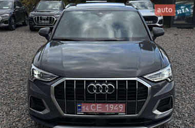 Позашляховик / Кросовер Audi Q3 2019 в 