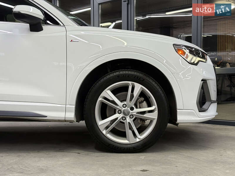 Позашляховик / Кросовер Audi Q3 2019 в Одесі