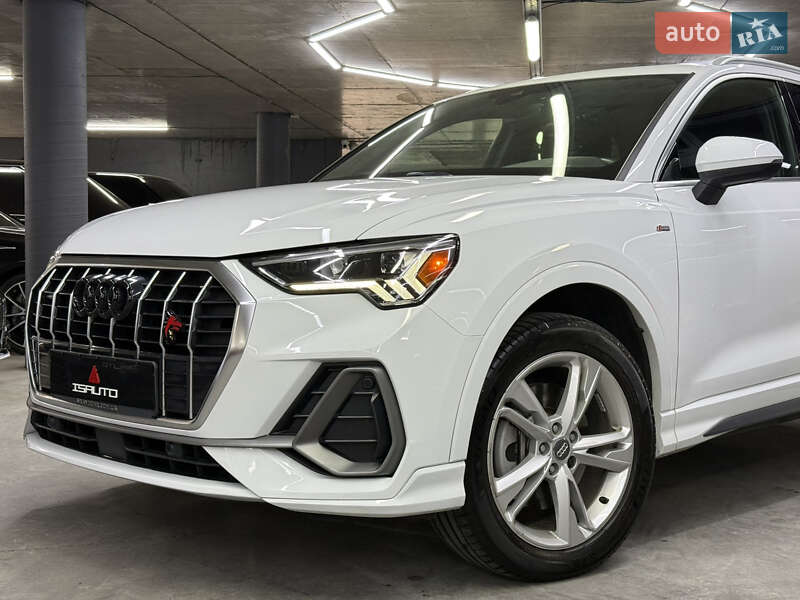 Позашляховик / Кросовер Audi Q3 2019 в Одесі
