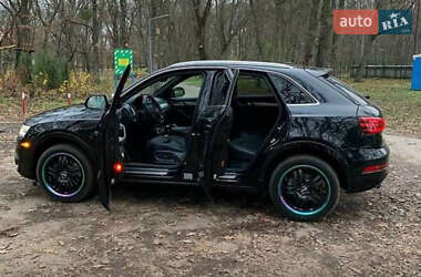 Внедорожник / Кроссовер Audi Q3 2015 в 