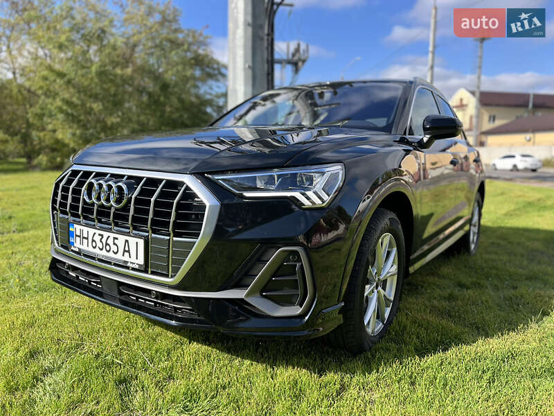 Внедорожник / Кроссовер Audi Q3 2023 в Одессе