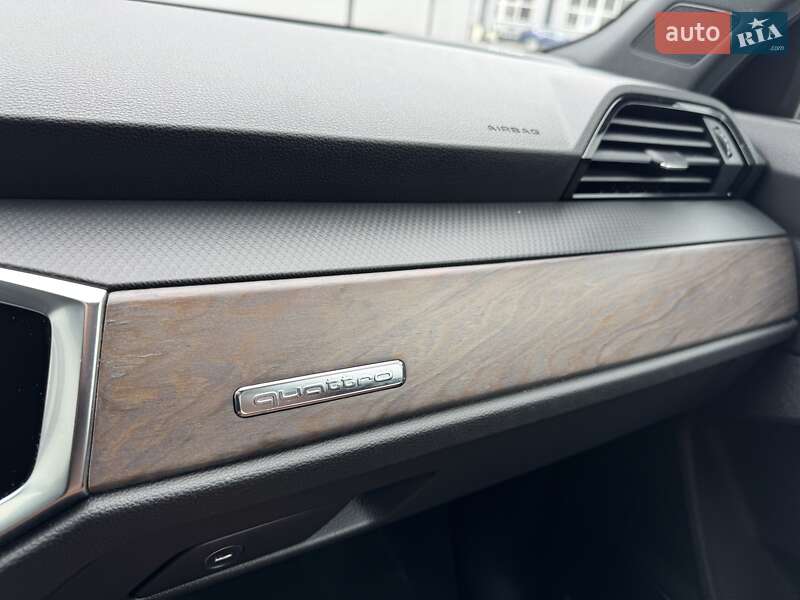 Позашляховик / Кросовер Audi Q3 2019 в Києві фото 22 Позашляховик / Кросовер Audi Q3 2019 в Києві