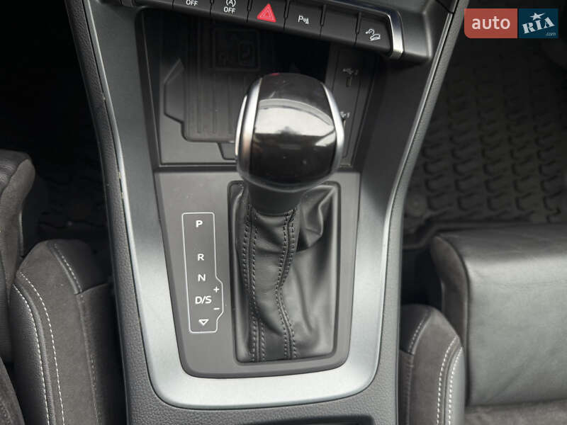 Позашляховик / Кросовер Audi Q3 2021 в Києві фото 35 Позашляховик / Кросовер Audi Q3 2021 в Києві