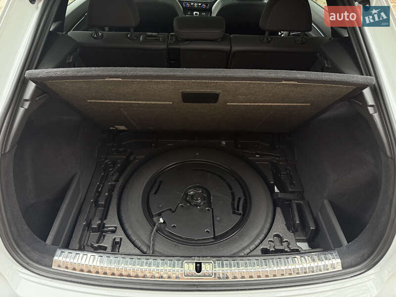 Позашляховик / Кросовер Audi Q3 2021 в Києві фото 54 Позашляховик / Кросовер Audi Q3 2021 в Києві