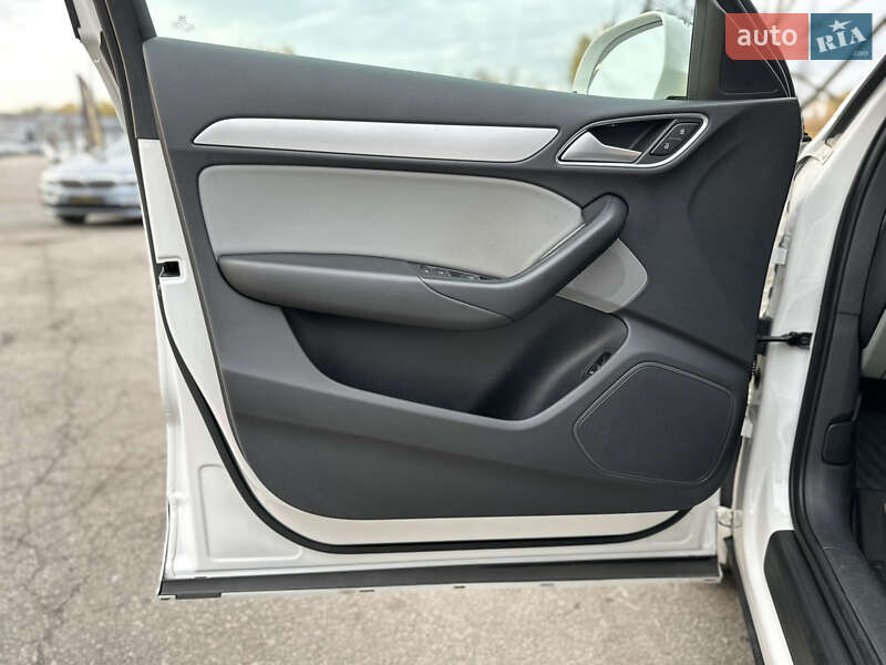 Внедорожник / Кроссовер Audi Q3 2016 в Харькове фото 16 Внедорожник / Кроссовер Audi Q3 2016 в Харькове