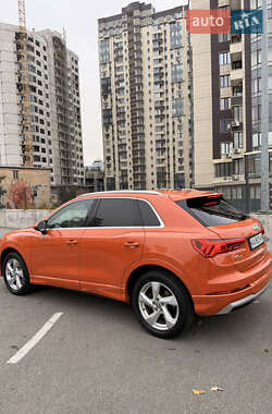 Позашляховик / Кросовер Audi Q3 2019 в  фото 4 Позашляховик / Кросовер Audi Q3 2019 в