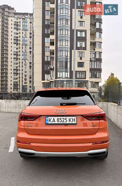 Позашляховик / Кросовер Audi Q3 2019 в  фото 7 Позашляховик / Кросовер Audi Q3 2019 в